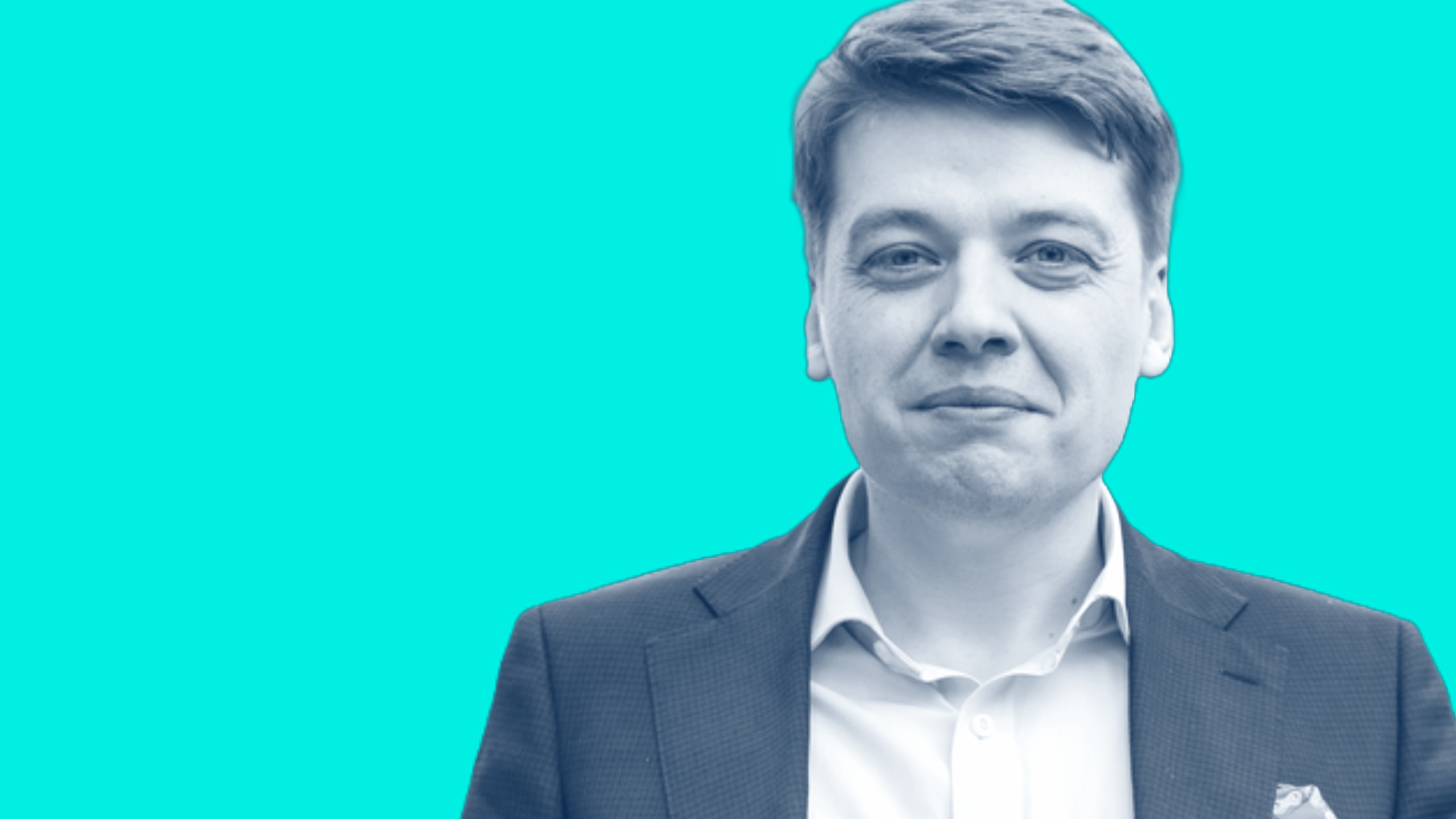 ‘CEOs should prioritise employee comms over globetrotting selfies’